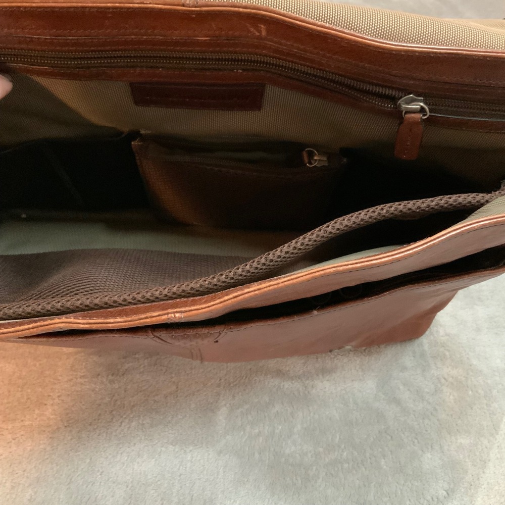 Johnston & Murphy Mens Brown Leather Messenger Bag Laptop Satchel Briefcase - Picture 10 of 11